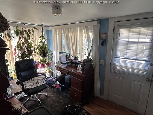 5223 Raven Drive, Charleston, WV 25306