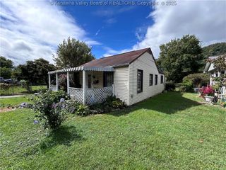 5223 Raven Drive, Charleston, WV 25306