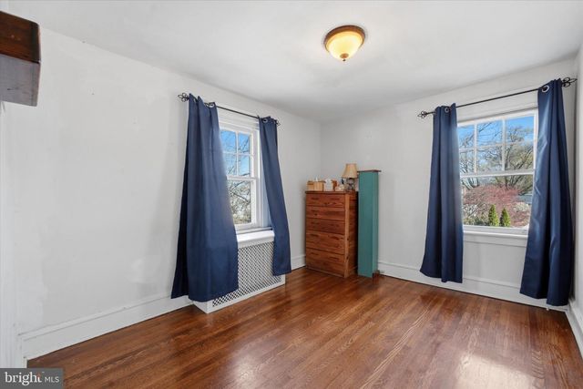 715 N EASTON RD, Glenside, PA 19038