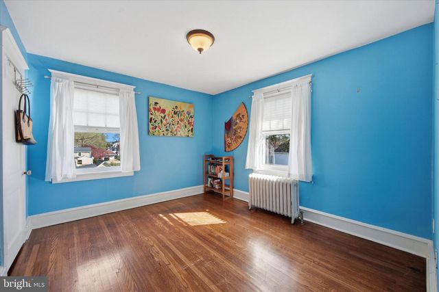 715 N EASTON RD, Glenside, PA 19038