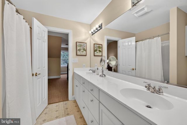 23650 GRASTY PL, Middleburg, VA 20117