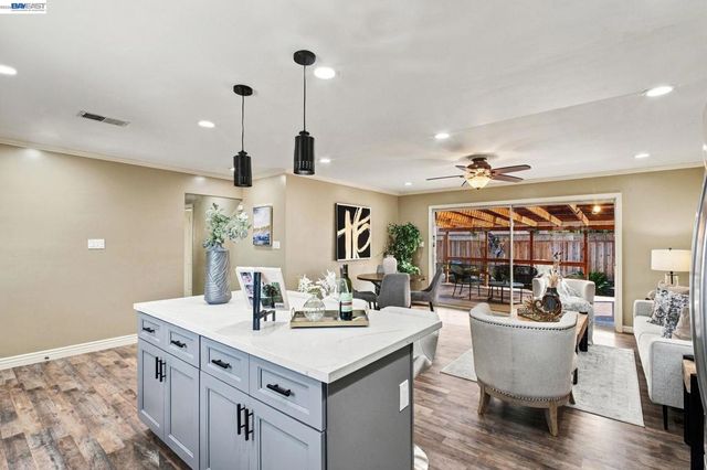 8278 Juniper Ave, Newark, CA 94560