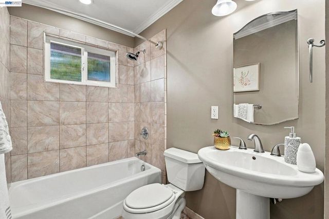 8278 Juniper Ave, Newark, CA 94560