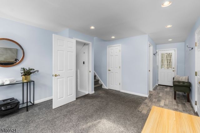 181 Center Ave, Chatham Boro, NJ 07928