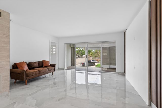 2134 NE 36th Street 82, Lighthouse Point, FL 33064