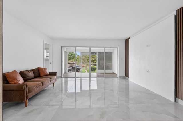 2134 NE 36th Street 82, Lighthouse Point, FL 33064