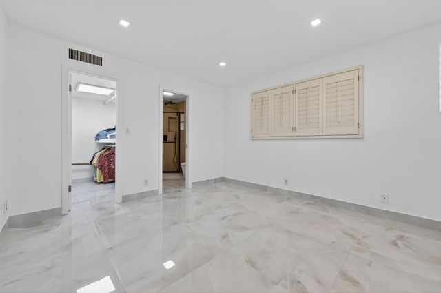 2134 NE 36th Street 82, Lighthouse Point, FL 33064