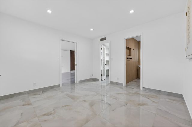 2134 NE 36th Street 82, Lighthouse Point, FL 33064