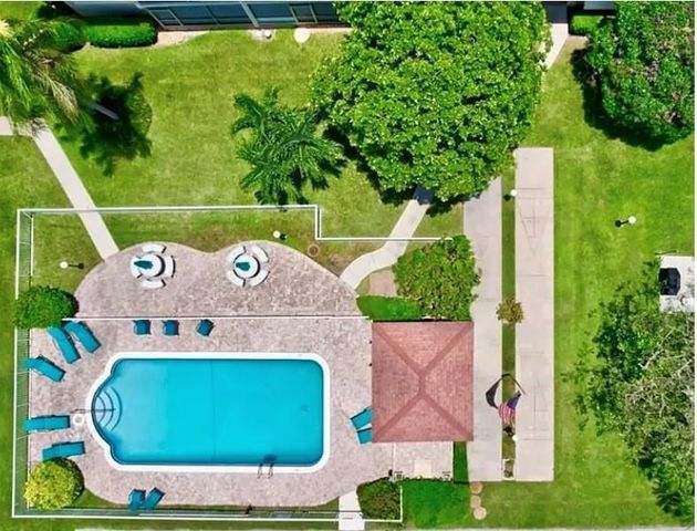 2134 NE 36th Street 82, Lighthouse Point, FL 33064