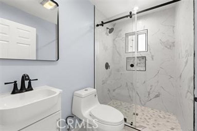 20239 Hartland St, Winnetka (los Angeles), CA 91306