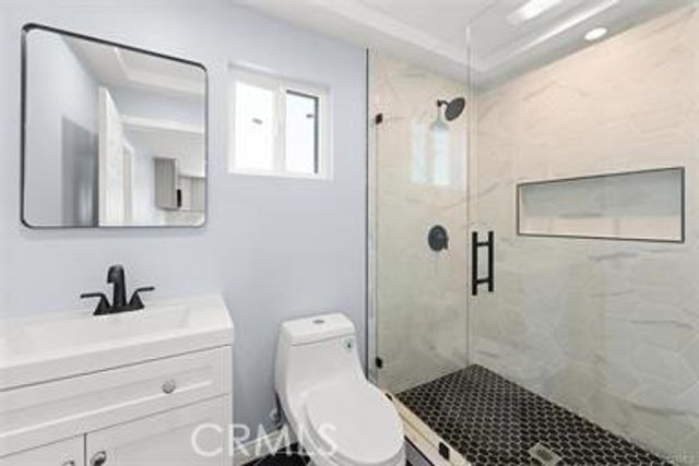 20239 Hartland St, Winnetka (los Angeles), CA 91306