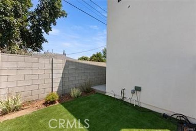 20239 Hartland St, Winnetka (los Angeles), CA 91306