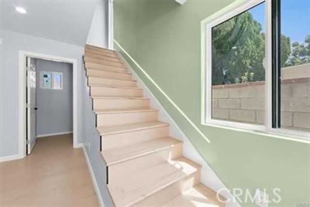 20239 Hartland St, Winnetka (los Angeles), CA 91306