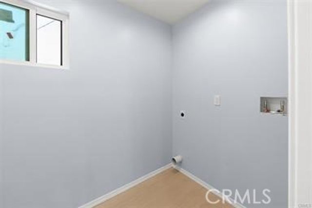 20239 Hartland St, Winnetka (los Angeles), CA 91306