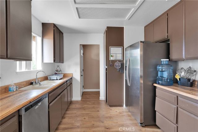 8960 Buckthorn Avenue, Hesperia, CA 92345