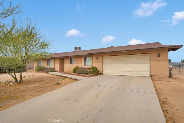 8960 Buckthorn Avenue, Hesperia, CA 92345