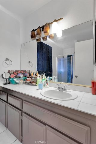 8960 Buckthorn Avenue, Hesperia, CA 92345