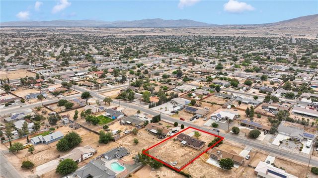 8960 Buckthorn Avenue, Hesperia, CA 92345