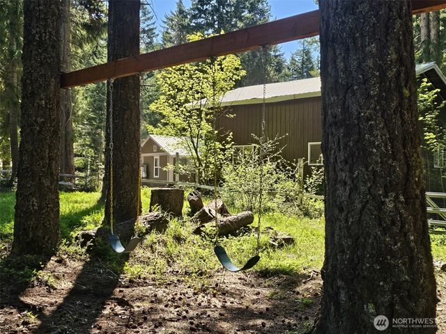 135 Rally Way, Easton, WA 98925