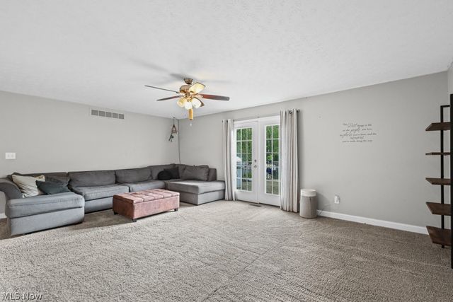 111 Highland Avenue, Munroe Falls, OH 44262