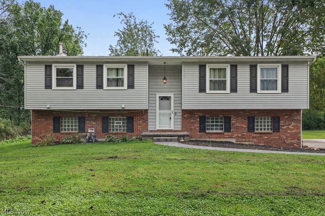 111 Highland Avenue, Munroe Falls, OH 44262