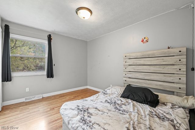 111 Highland Avenue, Munroe Falls, OH 44262