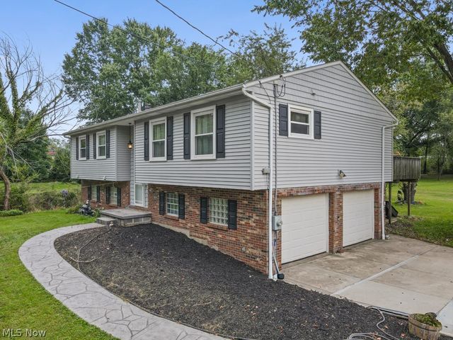 111 Highland Avenue, Munroe Falls, OH 44262