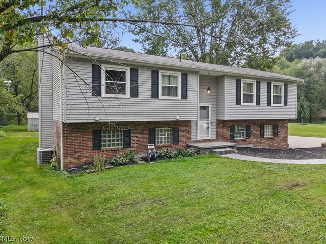 111 Highland Avenue, Munroe Falls, OH 44262