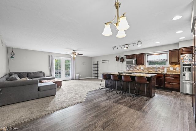111 Highland Avenue, Munroe Falls, OH 44262