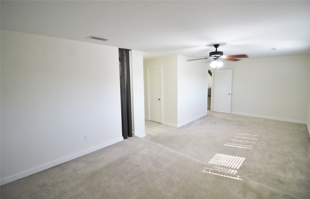 822 Via Valencia, Mesquite, TX 75150