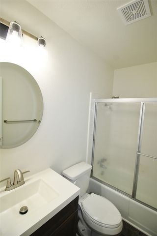 822 Via Valencia, Mesquite, TX 75150