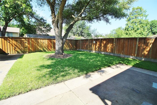 822 Via Valencia, Mesquite, TX 75150