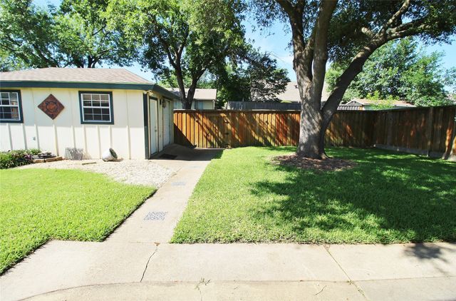 822 Via Valencia, Mesquite, TX 75150