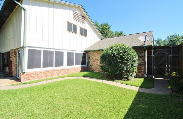 822 Via Valencia, Mesquite, TX 75150