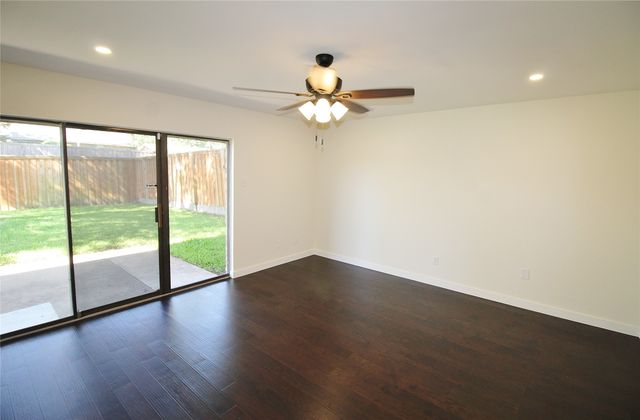 822 Via Valencia, Mesquite, TX 75150