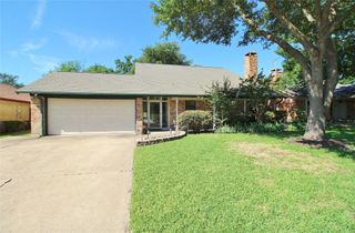 822 Via Valencia, Mesquite, TX 75150