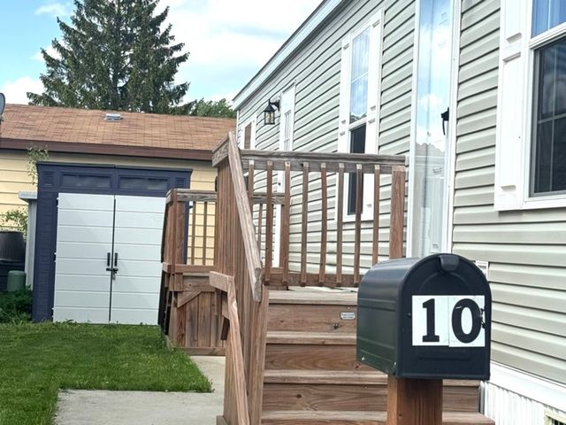 10 Cedar Street, Countryside, IL 60525