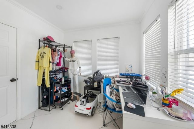 157 Hillside Rd, Elizabeth City, NJ 07208