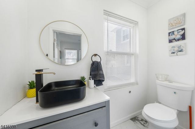 157 Hillside Rd, Elizabeth City, NJ 07208