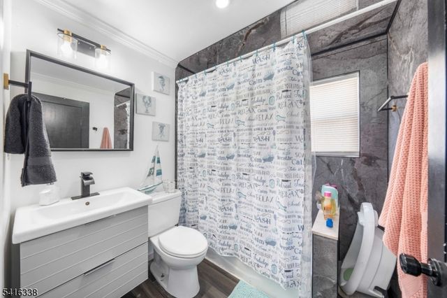 157 Hillside Rd, Elizabeth City, NJ 07208