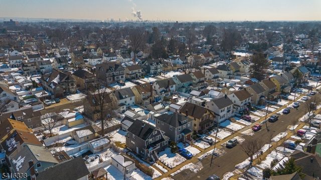 157 Hillside Rd, Elizabeth City, NJ 07208