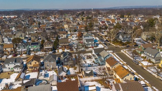 157 Hillside Rd, Elizabeth City, NJ 07208