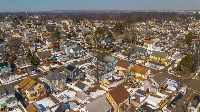 157 Hillside Rd, Elizabeth City, NJ 07208