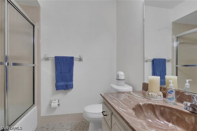116 Harrison RD 3, Naples, FL 34112