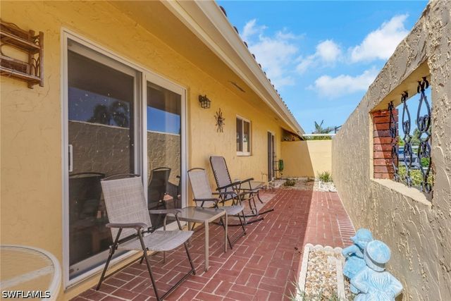 116 Harrison RD 3, Naples, FL 34112