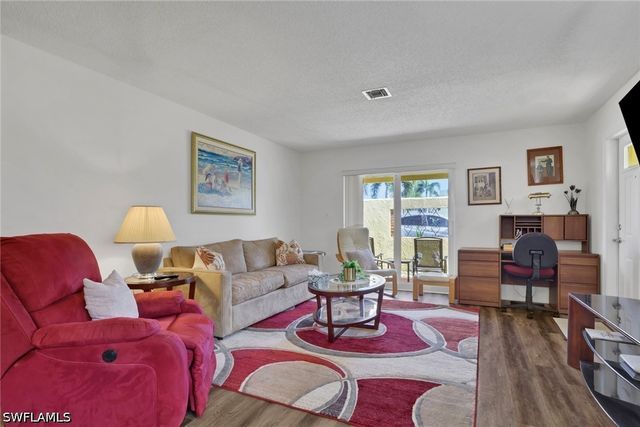 116 Harrison RD 3, Naples, FL 34112