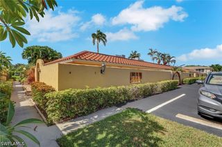 116 Harrison RD 3, Naples, FL 34112