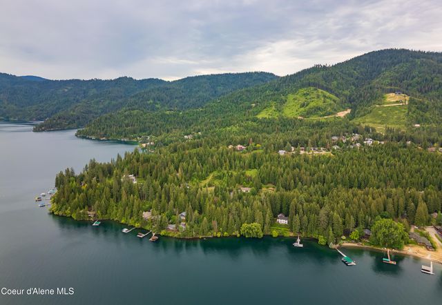 8729 N Stable Trace CT, Hayden, ID 83835