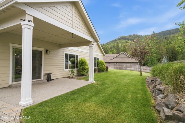 8729 N Stable Trace CT, Hayden, ID 83835