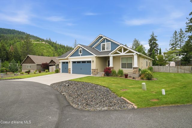 8729 N Stable Trace CT, Hayden, ID 83835